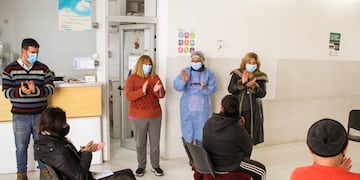 El fin de semana empezarían a vacunar al grupo de 45 a 40 años sin comorbilidades