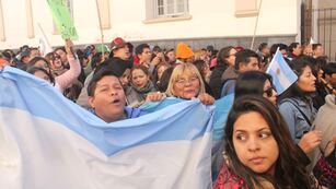Este jueves se realizará una nueva marcha de docentes en San Salvador de Jujuy, en demanda de la reanudación de las negociaciones paritarias.