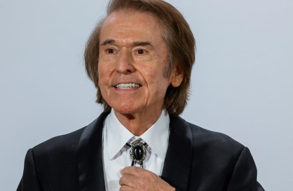 Se reveló el preocupante cuadro médico del cantante Raphael tras sufrir un ACV