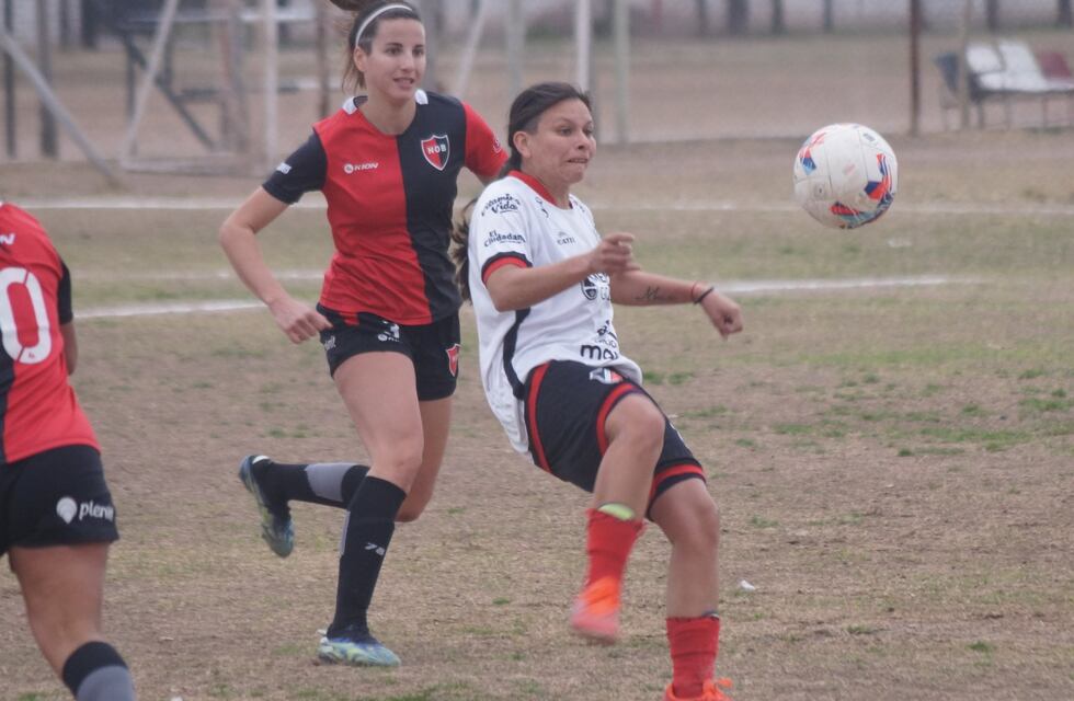 Dura caída de Maipú ante Newell´s, en la Primera C de fútbol femenino