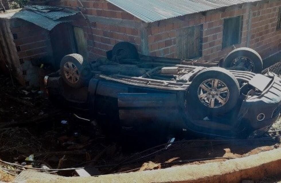 Accidente vial en el B° Villa Kindgren