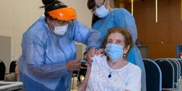 Se retomó la campaña de vacunación, sólo con primeras dósis.