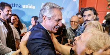 Desde que asumió Alberto Fernández, las jubilaciones cayeron por la inflación.