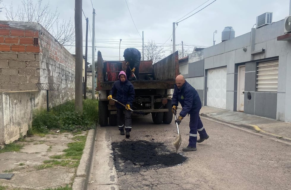 El Municipio continúa realizando trabajos de bacheo