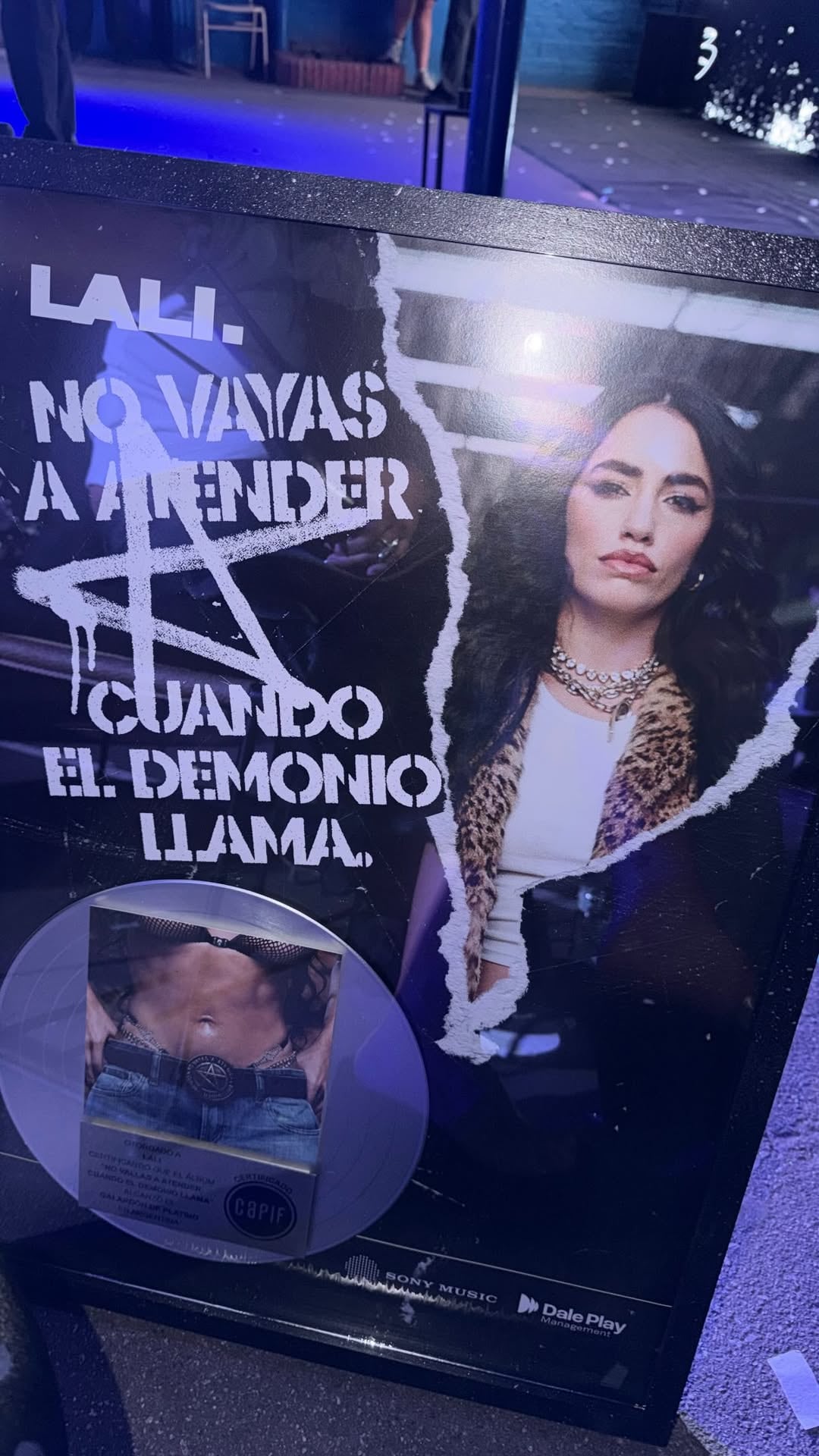 El disco platino de Lali Espósito.