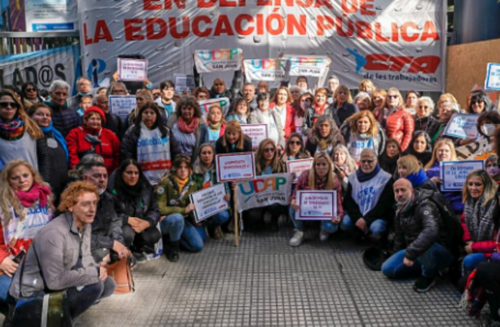 Tras meses de paro, los docentes de Santa Cruz que viajaron a Buenos Aires llamaron a una lucha nacional