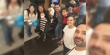 Santino volvió a Argentina tras un trasplante exitoso en Singapur.