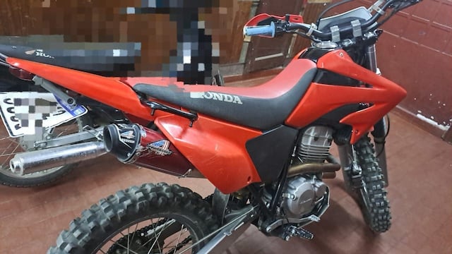 El sujeto circulaba en una motocicleta Honda XR.
