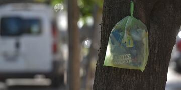 El explosivo estaba dentro de una bolsa en plena vía pública.