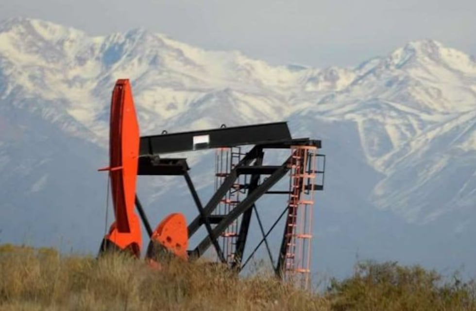 YPF confirmó un plan millonario de inversiones para Mendoza