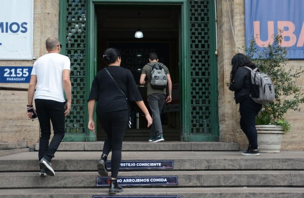 Solo tiene 8 clases, es gratuito y se estudia en la UBA