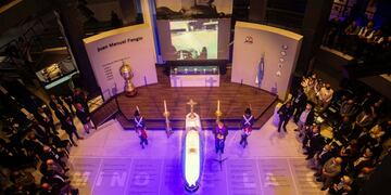 Así fue el homenaje a Juan Manuel Fangio (Gentileza Autoblog.com)