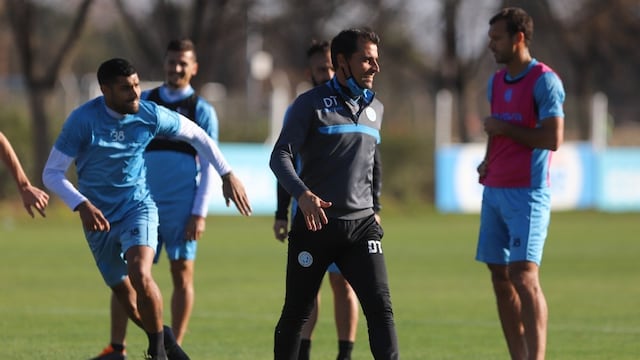Gol con Balboa y firmeza con Novaretti. El DT Guillermo Farré repite el once en Belgrano (Prensa Belgrano).