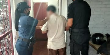 El hombre en sede policial
