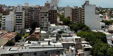 El efecto del fuego en el Delta pudo verse desde diferentes sectores de la ciudad.