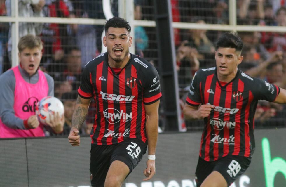Patronato goleó a Boca en Paraná y ahoga su lucha por los primeros puestos