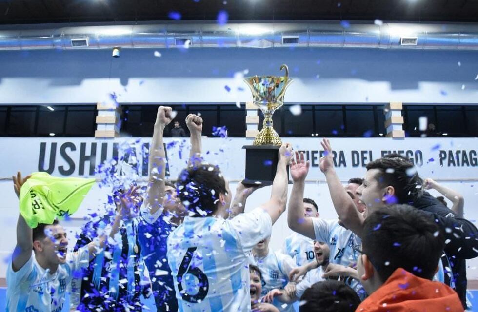 En el gimnasio municipal Cochocho Vargas se disputaron las finales de futsal AFA