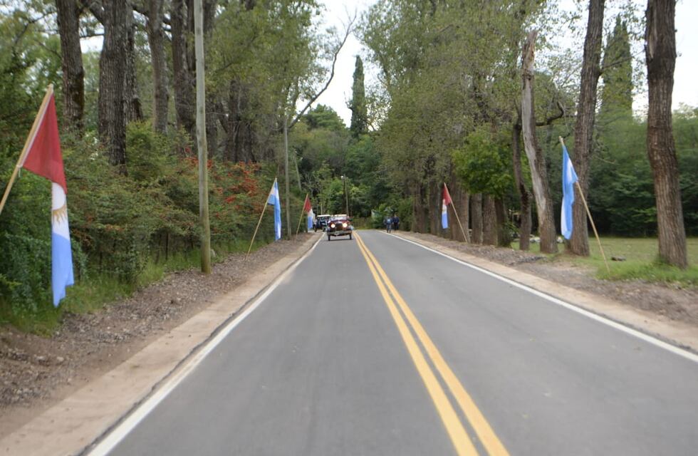 Schiaretti inauguró el acceso pavimentado a La Pampa
