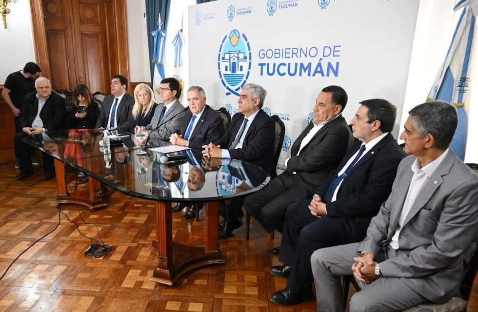 Bono para estatales: Economía descartó que esté en agenda