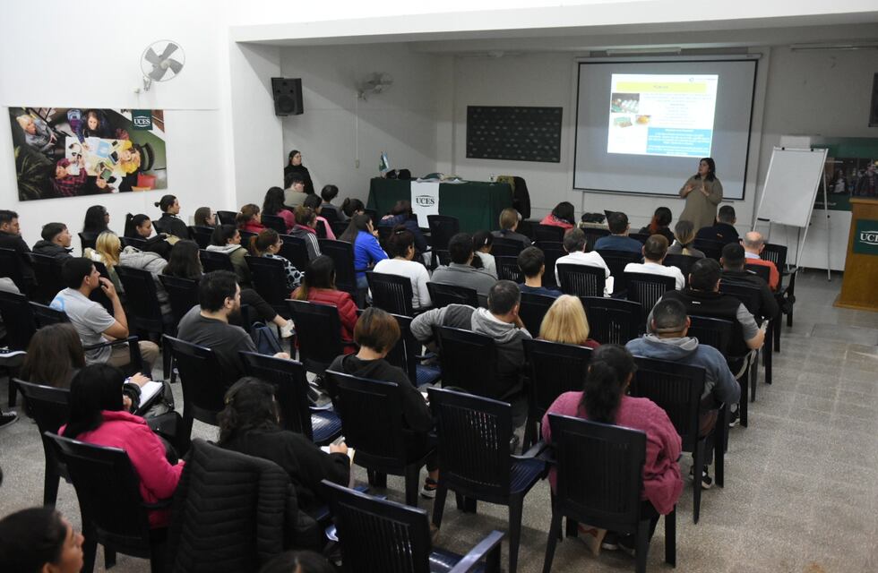 Se desarrolló el curso de manipulación segura de alimentos en la UCES
