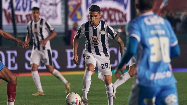 Gastón Benavídez, defensor de Talleres, llegó como lateral y jugó también en la zaga (Prensa Talleres).