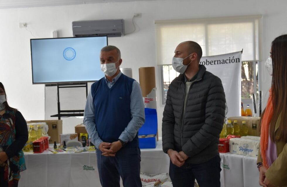 Realizaron entrega de insumos para emprendedores en Oberá