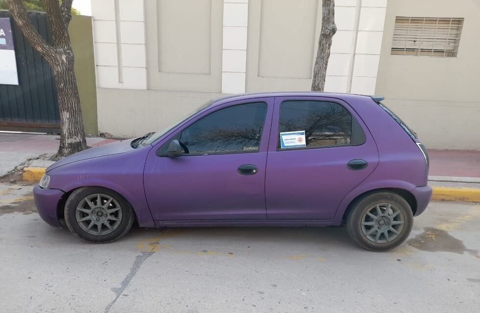 Arroyito: bebían mientras conducían, los detuvo la policía y el conductor no tenía papeles para manejar