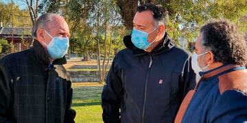 "Tendríamos que bajar de 200 casos diarios para aliviar el sistema de salud", dijo Kohan (APN)