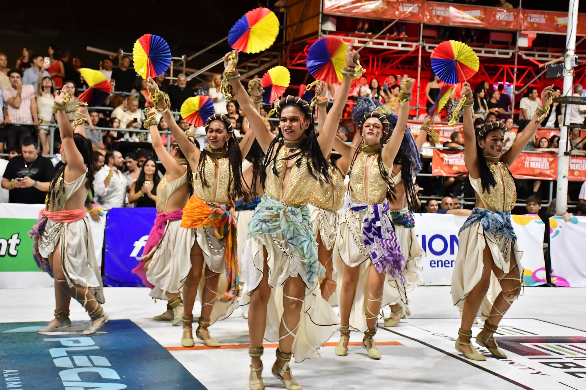 Ante miles de personas, comenzó el Carnaval de Concordia 2026. Bella Samba, Imperio, Ráfaga y Emperatriz abrieron la edición en el Corsódromo Atanasio Bonfiglio.
