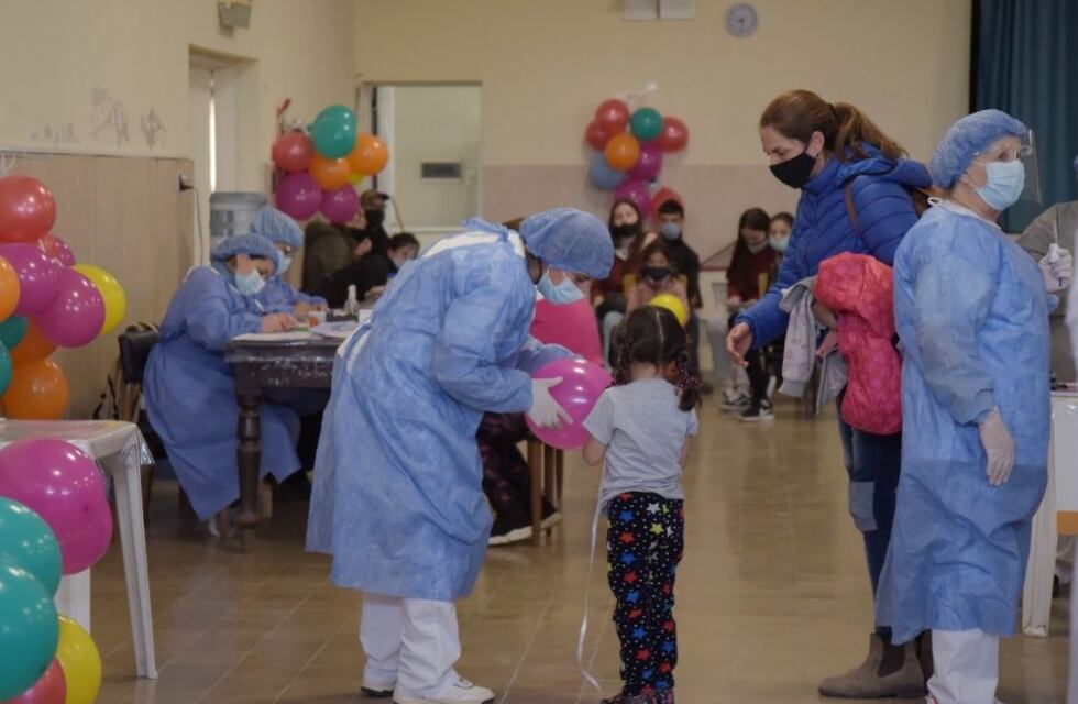 A muy buen ritmo avanza la vacunación para niños y adolescentes en Arroyito