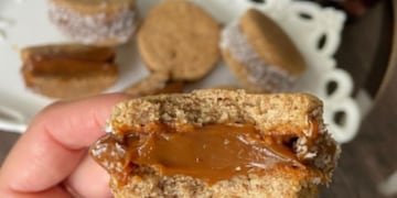 Alfajores integrales con 3 ingredientes.