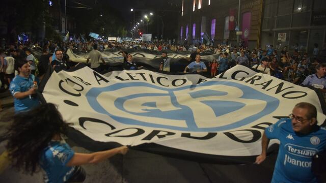 Belgrano festejó por las calles de Alberdi el 120 aniversario. Y en el Gigante, recibirá a Talleres en el clásico cordobés (Facundo Luque - La Voz).