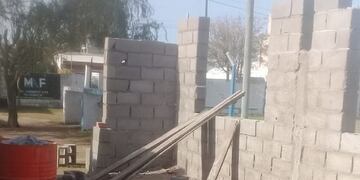 Las obras del club, frenadas por acción de los delincuentes que se roban todo lo que encuentran.