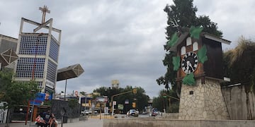 Reloj Cucú en Villa Carlos Paz. (Foto: VíaCarlosPaz).