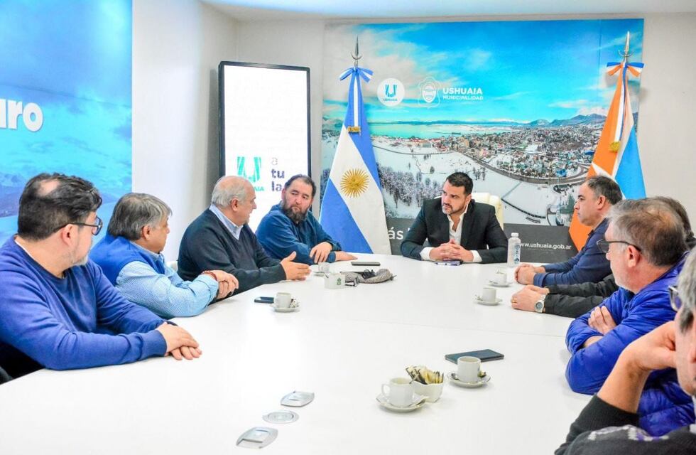 Vuoto se reunió con taxistas para garantizar el transporte público legal en Ushuaia