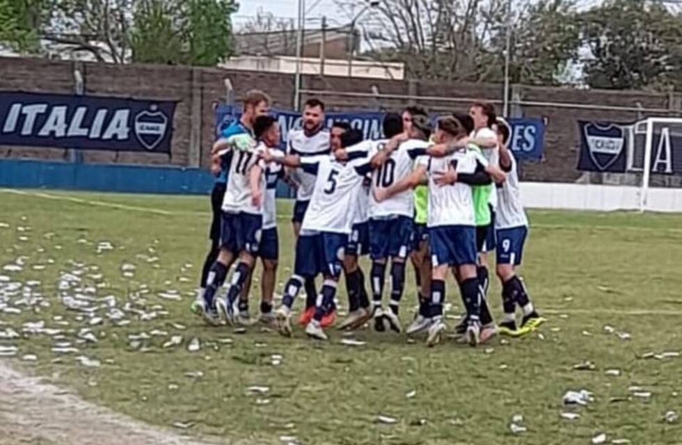 Quilmes le ganó al “9” y encendió el torneo