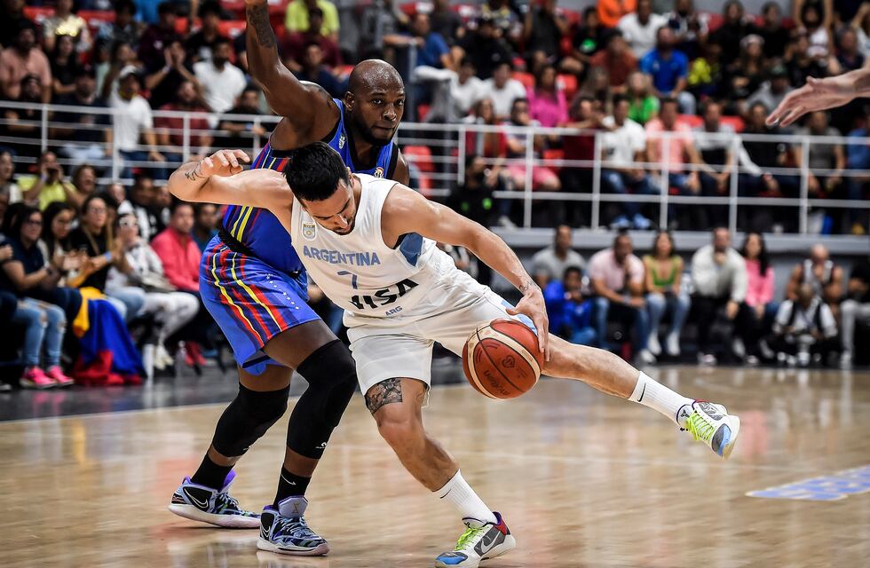 Capitaneada por Facundo Campazzo, la Selección argentina ganó por eliminatorias