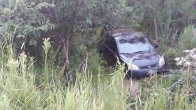 Alem: volcó con su automóvil y terminó herido de levedad.