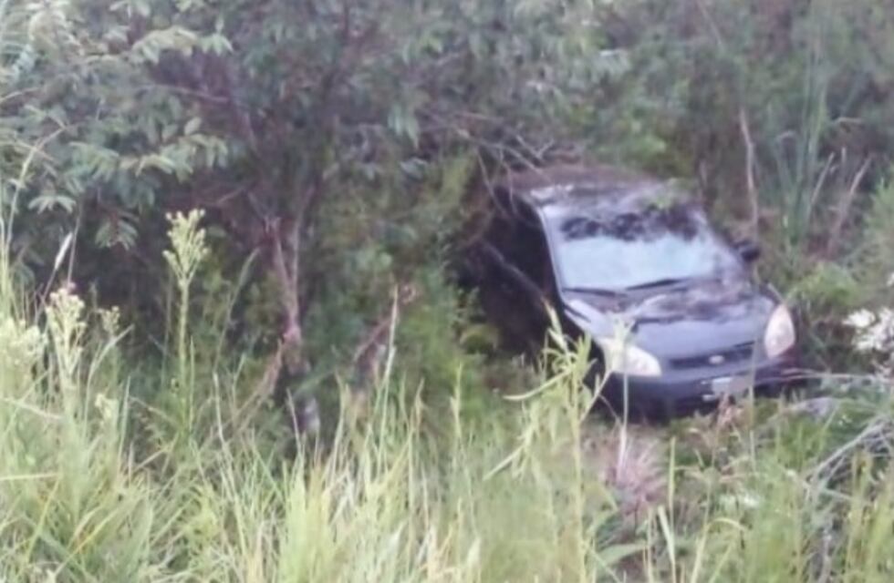 Alem: volcó con su automóvil y terminó herido de levedad