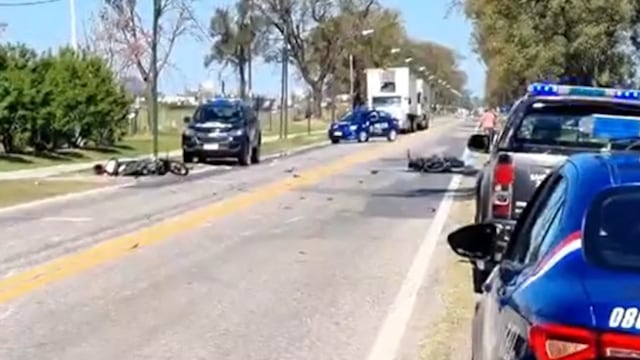 Violento choque entre motos en Bella Italia