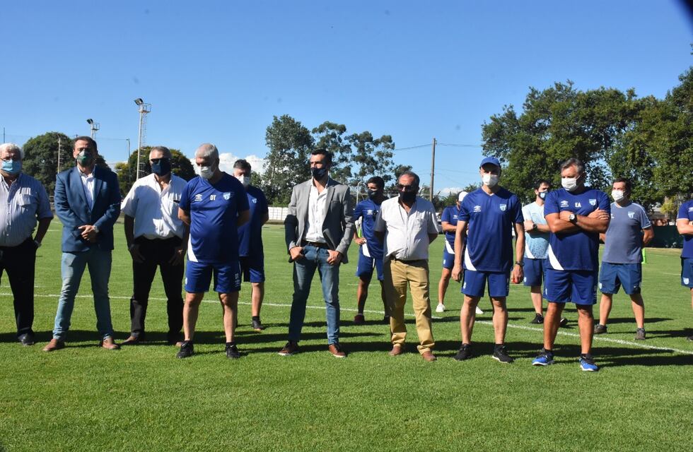Omar De Felippe dirigió la primera práctica de Atlético Tucumán