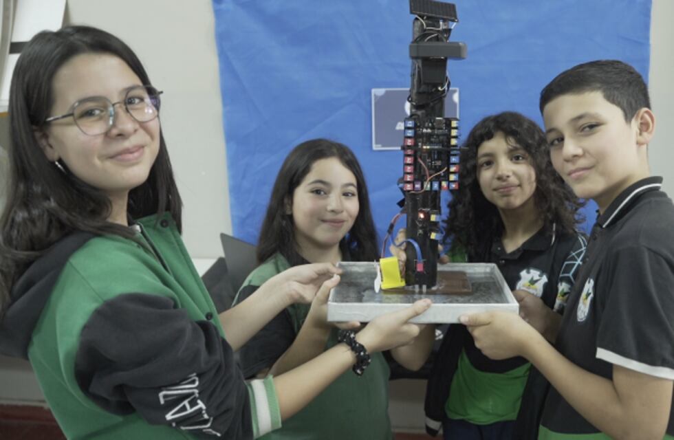 Agua-Bit, el proyecto de alumnos cordobeses que busca “salvar vidas” y que competirá en Chile