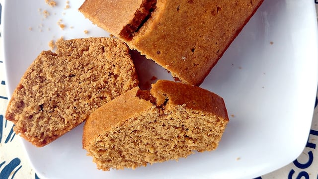 Budín integral de naranja.