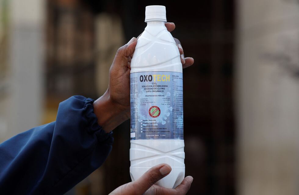 Cuarenta y cinco sociedades científicas repudiaron el fallo que ordenó tratar con dióxido de cloro