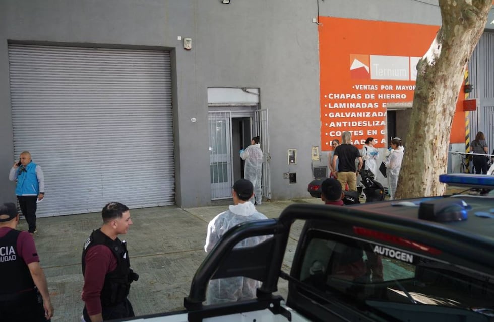 Tragedia insólita: vio que habían robado en su trabajo, se descompuso, cayó por las escaleras y murió