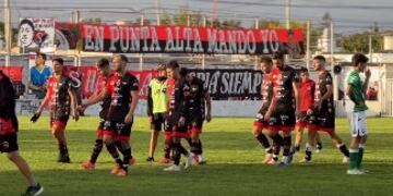 Sporting no pudo con Villa Mitre como local.