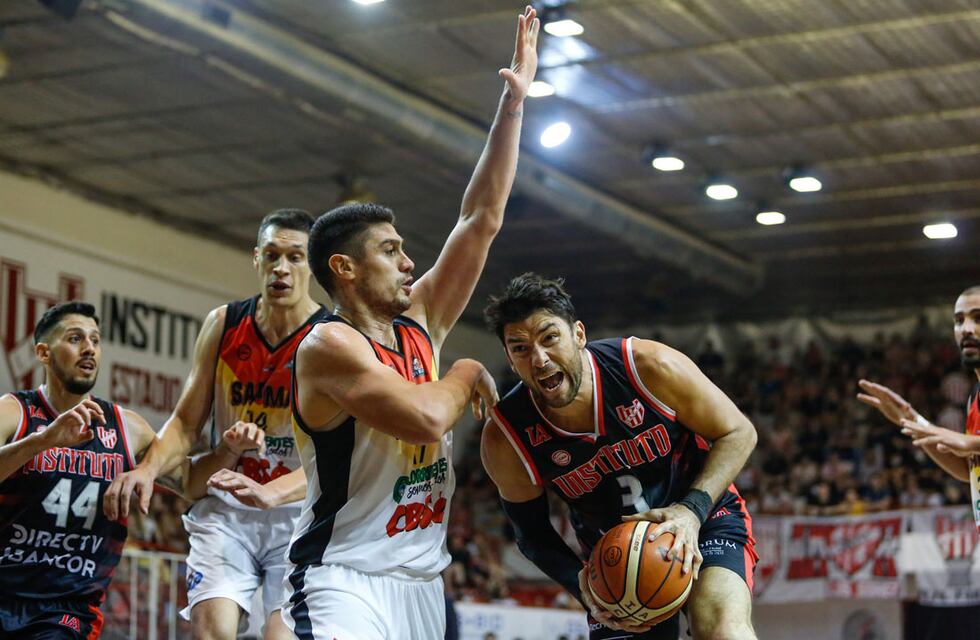 Ganó Instituto y jugará la final del Súper 20