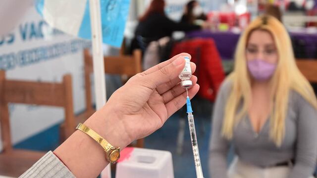 Capamaña de vacunación en el parque Benegas, Godoy Cruz.