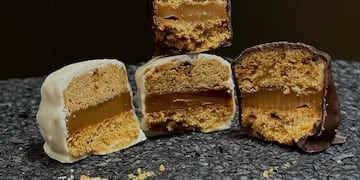 Algunos de los productos del emprendimiento de Córdoba que elaboró el mejor alfajor exótico del mundo.