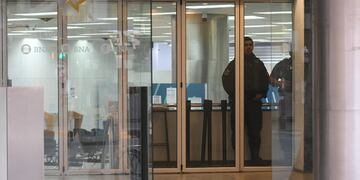 En CABA se eliminará el cobro de una tasa de 1,20% sobre el total de los consumos que se hicieran con tarjetas de crédito.